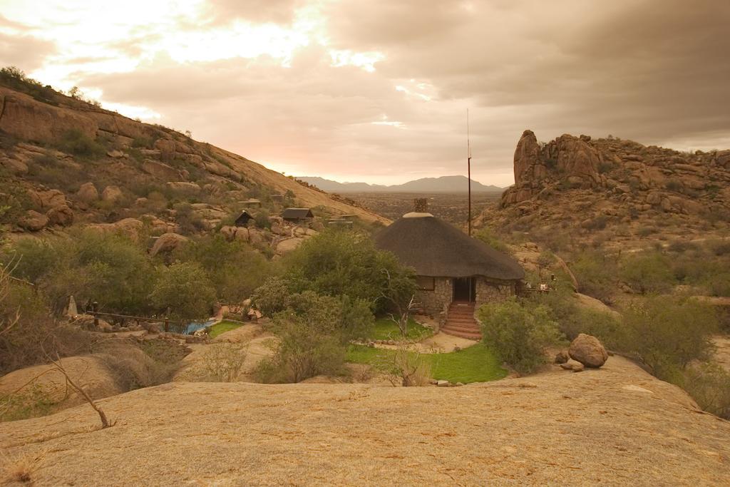 Erongo Wilderness Lodge Omaruru Exterior foto